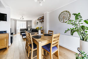 Lounge/ Diner- click for photo gallery
